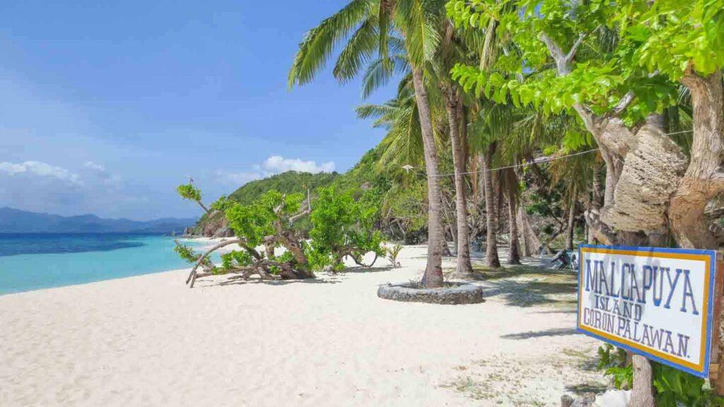 coron-island-escapade-island-beach